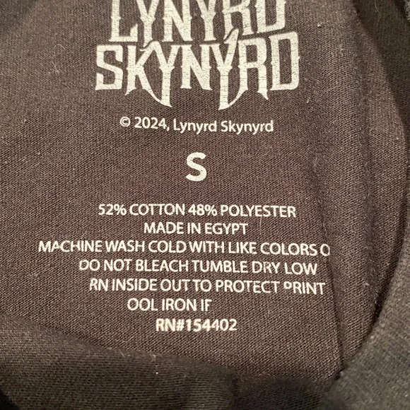 Lynyrd Skynyrd Black T-shirt with Skull - Picture 3 of 4